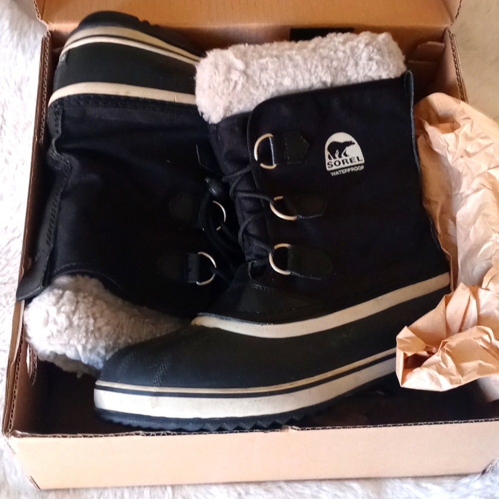 Sorel yoot pac snow boot